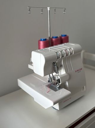 Remalladora Singer 14SH654