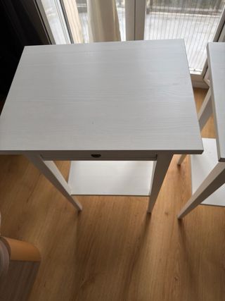 2 Mesitas de noche blanca de madera