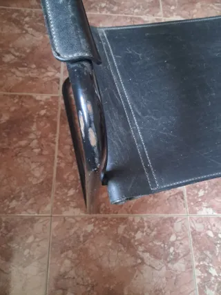 Silla de diseño negra