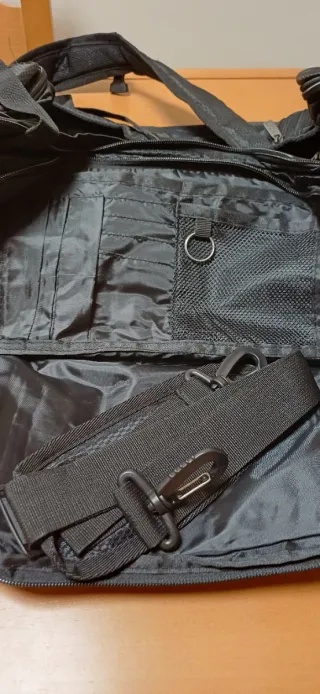 Mochila grande GLS negra. ¡A estrenar!