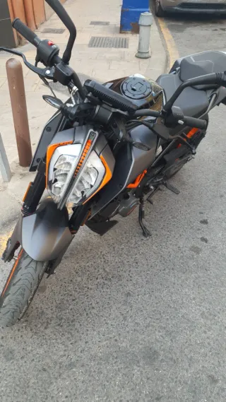 KTM Duke 125
