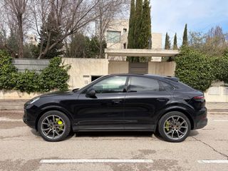 Porsche Cayenne Coupé E-hybrid V6 462 2021