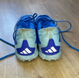 Botas de fútbol Adidas predator niño multitaco