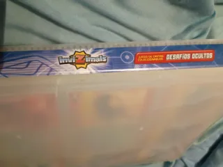 Juego Nintendo switch y cartas fútbol e Invizimals