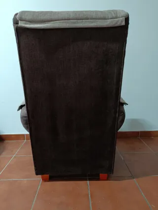 Butaca orejero vintage tela beige y marrón