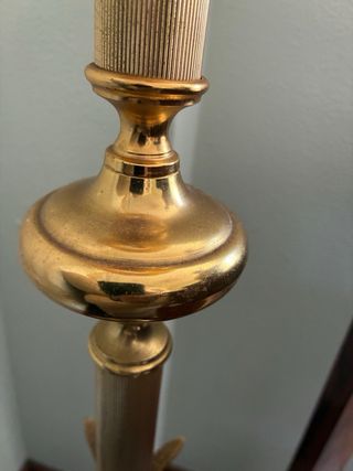 Lámpara de pie de bronce