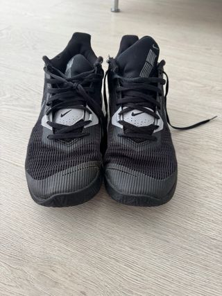 Zapatillas Nike Negras y Grises