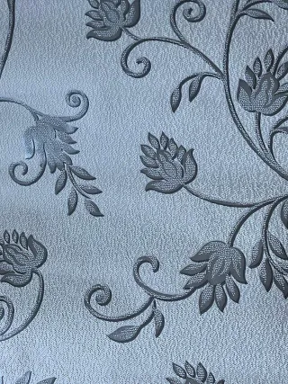 Carta da parati con rilievo argento