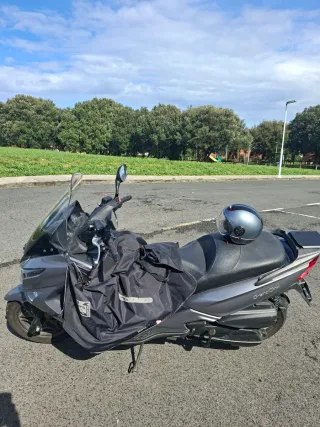 Kymco Grand Dink 300 gris