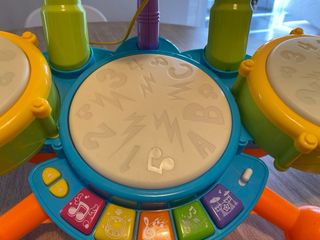 Batería infantil con micrófono