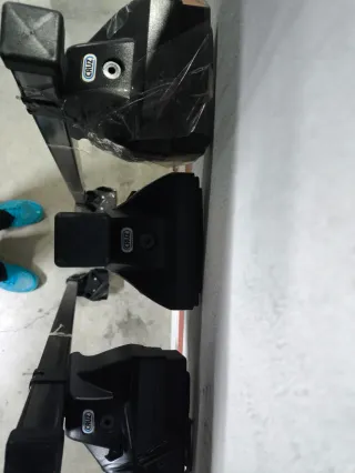 Baca coche marca Cruz