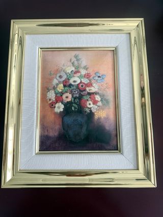 Cuadro flores jarrón efecto 3D marco dorado