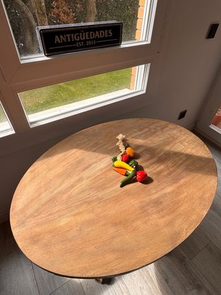 Antigua Mesa Auxiliar Francesa velador