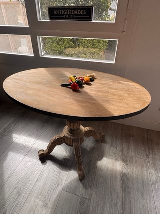 Antigua Mesa Auxiliar Francesa velador