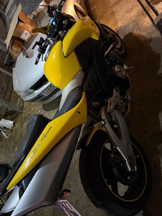 Suzuki B-King motor hayabusa 1340cc