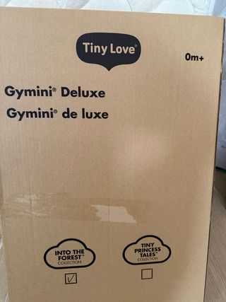 Gimnasio para bebé con juguetes