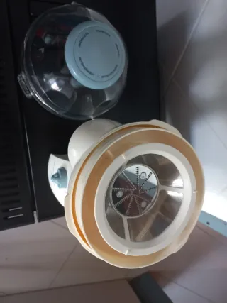 Licuadora Fagor Práctica Blanca