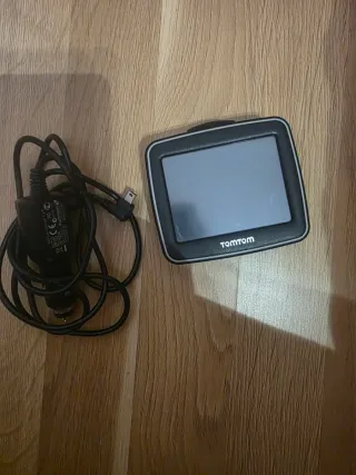 GPS Tomtom con cargador