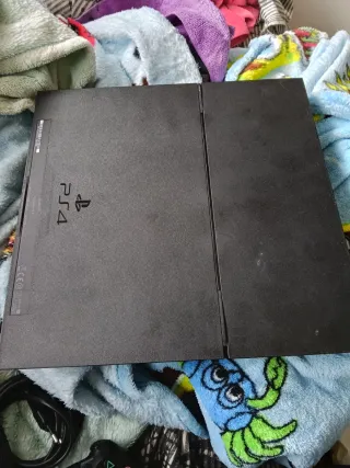 PS4 (PlayStation 4) Negra