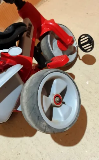 Triciclo Ferrari Rojo