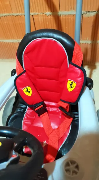 Triciclo Ferrari Rojo