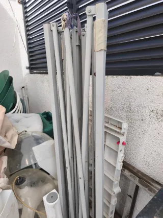 Estructura Pérgola Metálica y Plástico