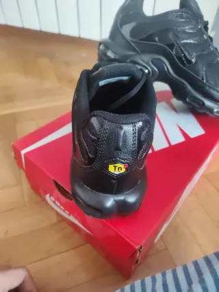 Nike Air Max Plus Negras