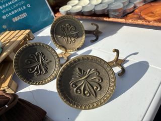 3 ganci appendi abiti in ottone