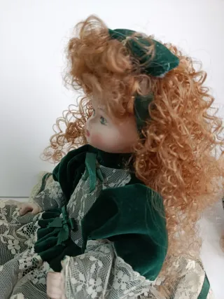 Due bambole di porcellana marca LE BAMBOLE DI JANGO