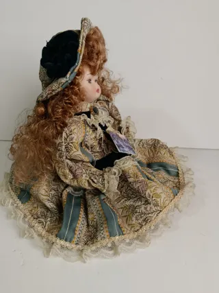 Due bambole di porcellana marca LE BAMBOLE DI JANGO