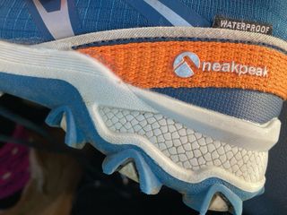 Tenis NeakPeak Trekking Impermeables Talla 32 niño