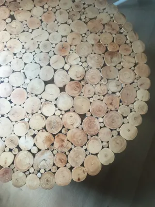 Mesita de centro de madera redonda