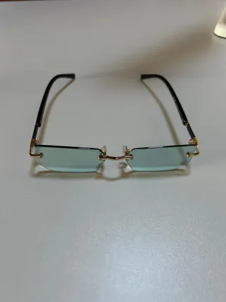 Occhiali tipo Cartier verdi oro