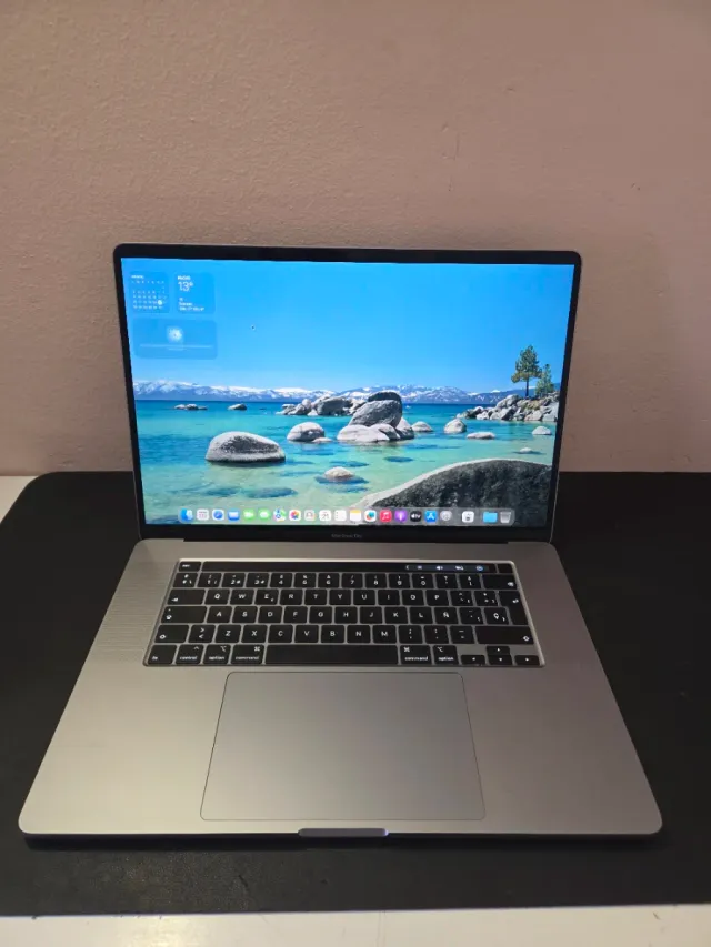 MacBook Pro i9