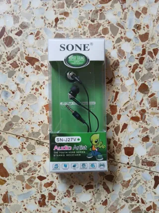 Auriculares Sone SN-J27V Audio Artist sin extrenar