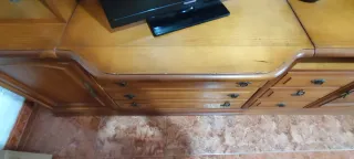 Mueble de salón de madera