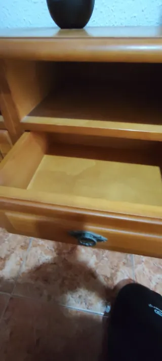 Mueble de salón de madera