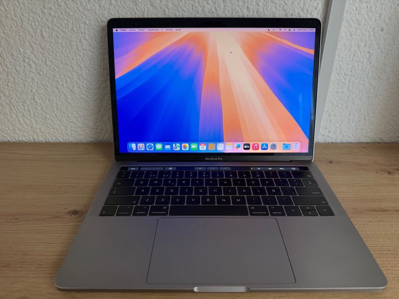 MacBook Pro 13” 2018 Intel Core i7 | 16GB RAM