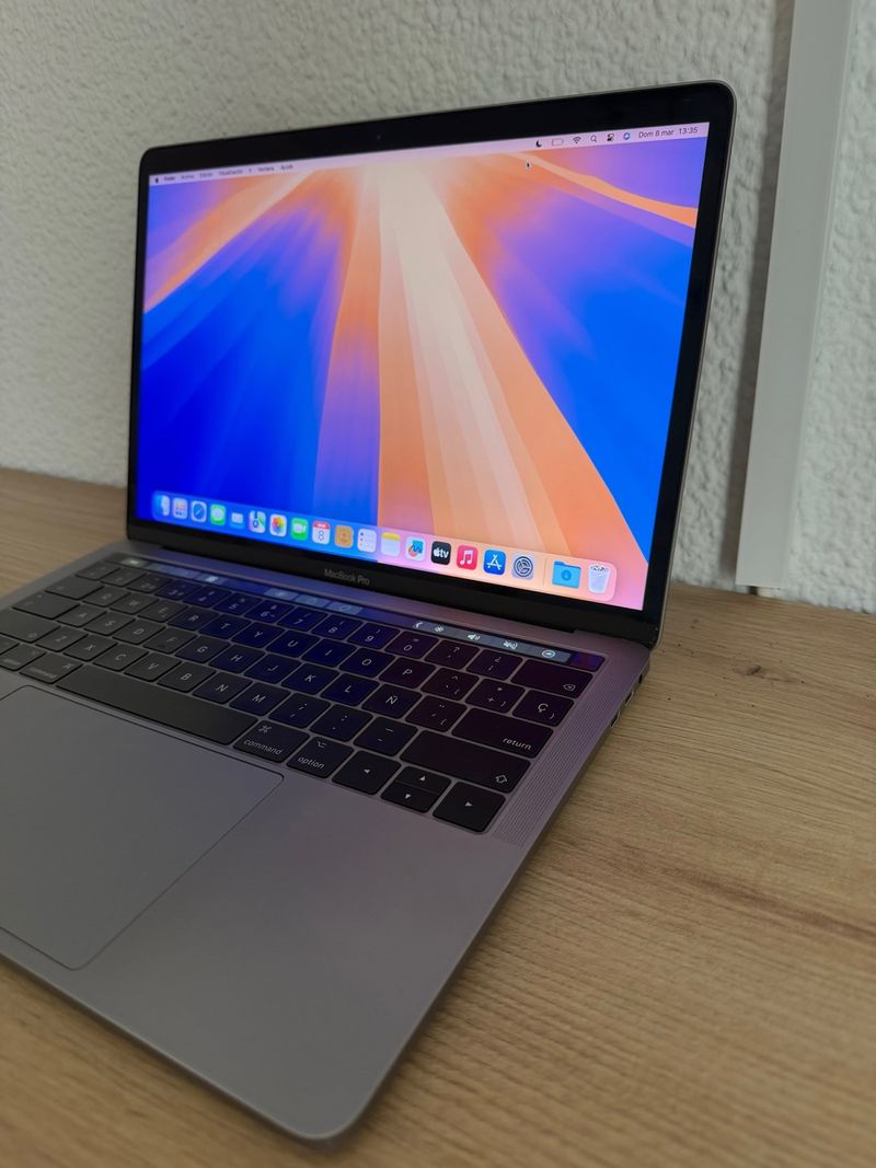 MacBook Pro 13” 2018 Intel Core i7 | 16GB RAM afbeelding 5