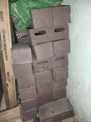 Ladrillo refractario para barbacoa