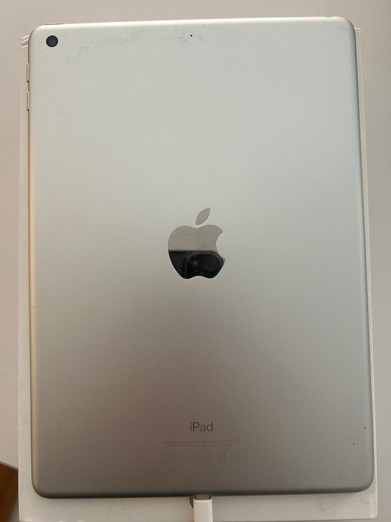 iPad 5ta Gen 9.7 2017 afbeelding 2
