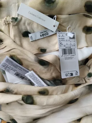 Mango: falda mido fruncido -XL-