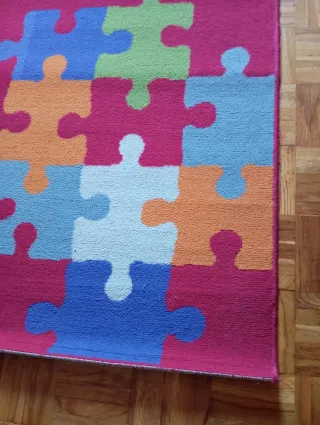 Alfombra infantil puzzle multicolor