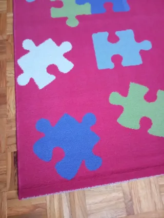 Alfombra infantil puzzle multicolor