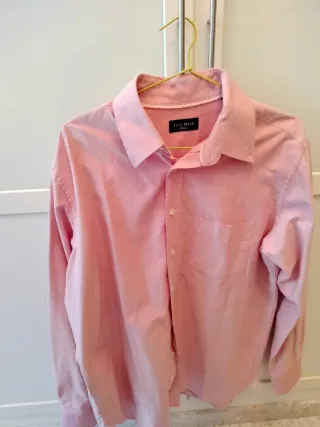 Oferta abrigo hombre corte fiel y camisa easy wear