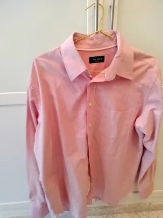 Oferta abrigo hombre corte fiel y camisa easy wear