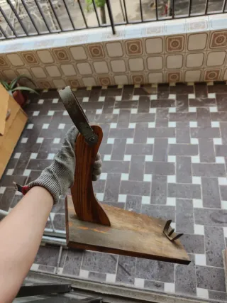 Jamonero madera y metal clásico