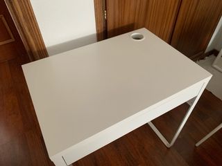 Escritorio IKEA MICKE Blanco con silla