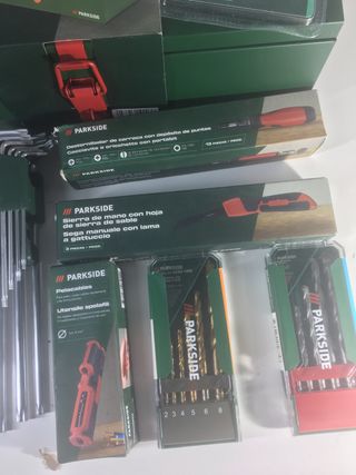 Caja de herramientas Parkside con accesorios