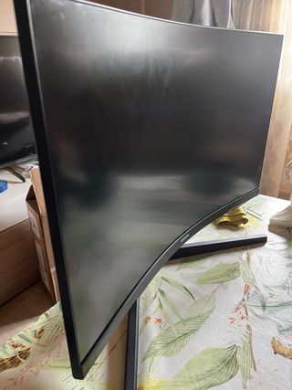 Monitor Samsung Odyssey G5 Curvo